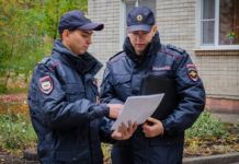 Полицейские вернули матери сына