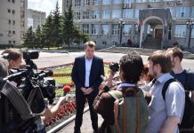 Первый подъезд дома на Ударной, 35, полностью демонтируют