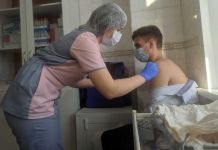 Итоги недели: преступник с топором, удаленка в ПГУ, омикрон и дети, новые ограничения