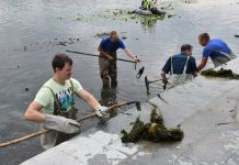 В Пензе чиновники пытаются очистить от мусора Суру