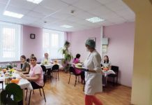 Для работающих в «красных» зонах медиков организованы горячие обеды