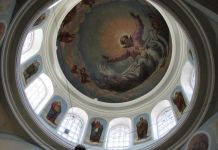 В «Тарханах» закончилась реставрация храма Михаила Архангела