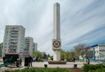 Дети войны из Пензы открыли в Заречном выставку своих рисунков