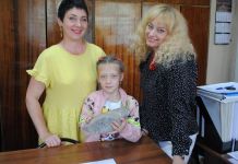 Семья из Пензы подарила музею зуб мамонта