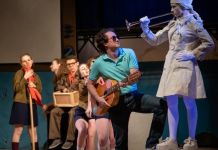 ﻿﻿﻿На сцене ТЮЗа — хоррор с пионерами и вампирами 