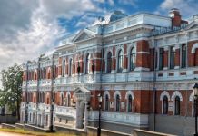 В ПХУ откроется выставка академика живописи Николая Петрова