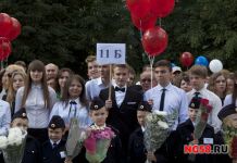 Школьников оденут к 1 сентября