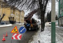 В Пензе на Володарского устанавливают новый светофор