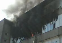 В Пензе ночью сгорела квартира и авто