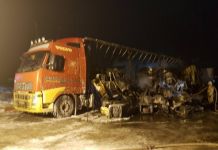 Под Пензой на автозаправке сгорели две фуры