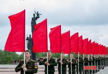 В Пензе у памятника Победы погасили Вечный огонь