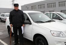 Пострадавшим на производстве пензенцам подарили новые автомобили 