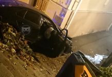 В Музей одной картины врезалась иномарка 