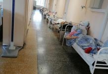 В минздраве региона ответили, почему больные лежат в коридоре