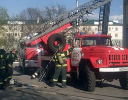 Во время пожара на Глазунова спали двух человек
