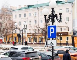 В Пензе владельцы дорогих автомобилей не хотят оплачивать парковку.ВИДЕО 
