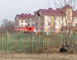 В Терновке спецслужбы оцепили территорию около детского сада