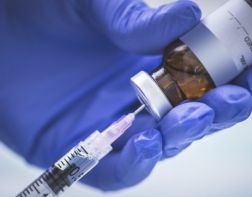 В России сообщили о регистрации первой в мире вакцины против коронавируса