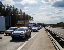 Стали известны подробности о погибших в аварии с грузовиком