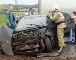 ﻿Пензенская фура в Татарстане попала в серьезное ДТП