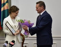 Анне Кузнецовой вручили знак «За заслуги в развитии города Пензы»