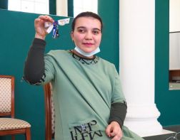 В Пензе восемь детей-сирот с инвалидностью получили ключи от квартир 