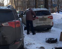 Автоледи из Пензы опубликовала разборку с другим водителем 
