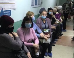 Пензенцы: в очереди на прививку стало больше пенсионеров