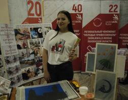 ﻿﻿﻿Самодельный беспилотник и расписные пряники: в Пензе устроили выставку для молодежи