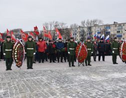 В Пензе почтили память неизвестного солдата 