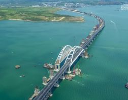 В России открыли Крымский мост