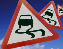 Водителей Пензы предупредили о наледи на дороге