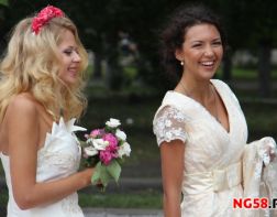 22 пары поженятся в День России
