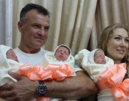 49 женщин области удостоены медали «Материнская доблесть»