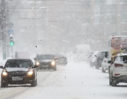 Пензенским водителям советуют быть осторожными во время снегопада