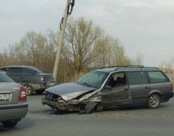 В Арбеково столкнулись две иномарки. ВИДЕО