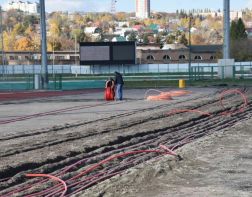 Модернизацию поля на стадионе «Первомайский» планируют закончить в ноябре