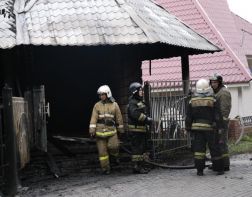 В центре Пензы загорелся ресторан «Очаково». ФОТО