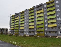 Дом для детей-сирот в Заре сдадут до Нового года