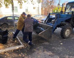 Убранный на субботнике мусор вывезут до конца недели
