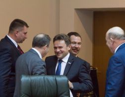 Депутаты хотят переименовать главу города 