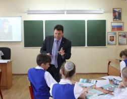 Уроки знаний 1 сентября в школах проведут министры областного правительства