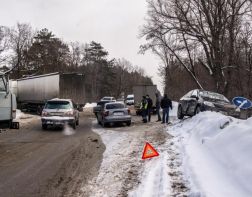 В страшной аварии на трассе Тамбов-Пенза погибло два человека 