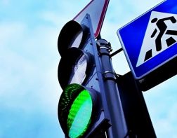 В Пензе на перекрестке улиц Московской и Кураева устанавливают светофор