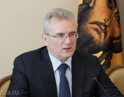 Губернатор поручил жёстко контролировать заболеваемость скота и птицы