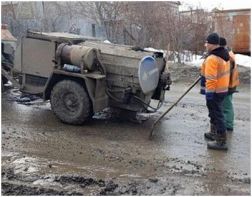 Разбитые дороги в городе планируется ремонтировать по ночам