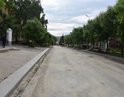 На улице Чкалова организуют парковку на 135 мест