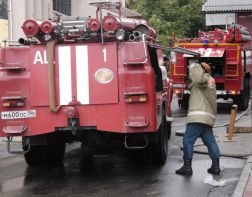 В Пензе в пожаре на Медицинской пострадали двое