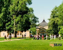 На Лермонтовский праздник в Тарханы приедут Девятова и Варвара
