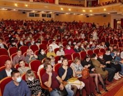 В драмтеатре за сезон показали 7 премьер 